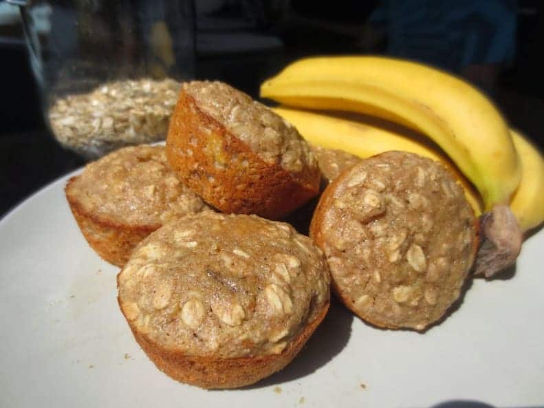 banana oat muffins