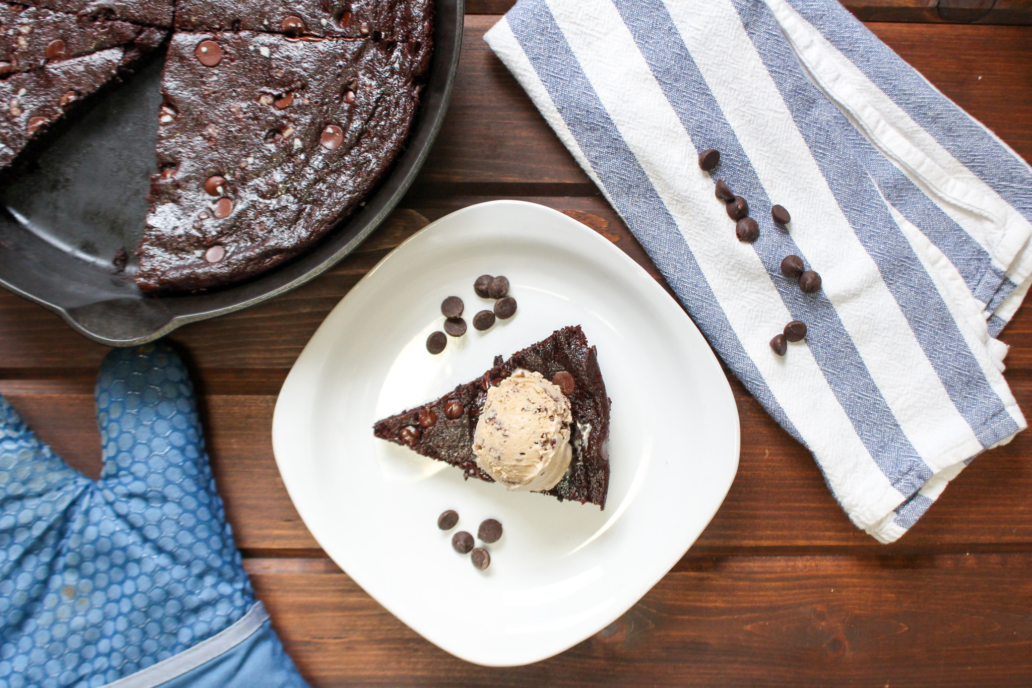 Plantain Chocolate Cake with Ice Creaem