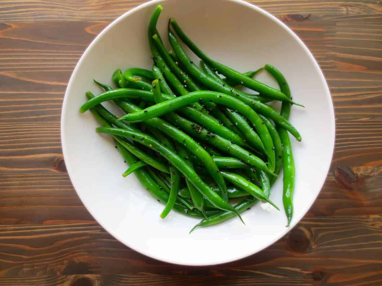 Simple Sesame Steamed Green Beans