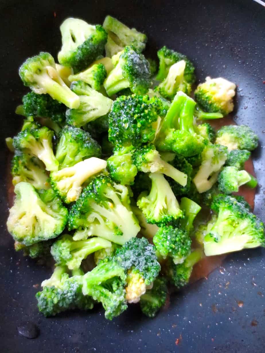 Easy steamed broccoli with korean beef