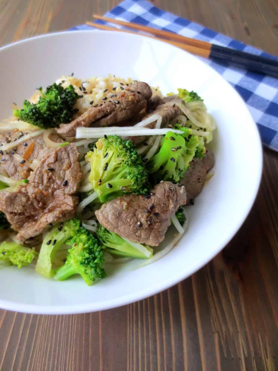 Easy Weeknight Korean Beef and Broccoli with or without Rice - under $2 per serving. 