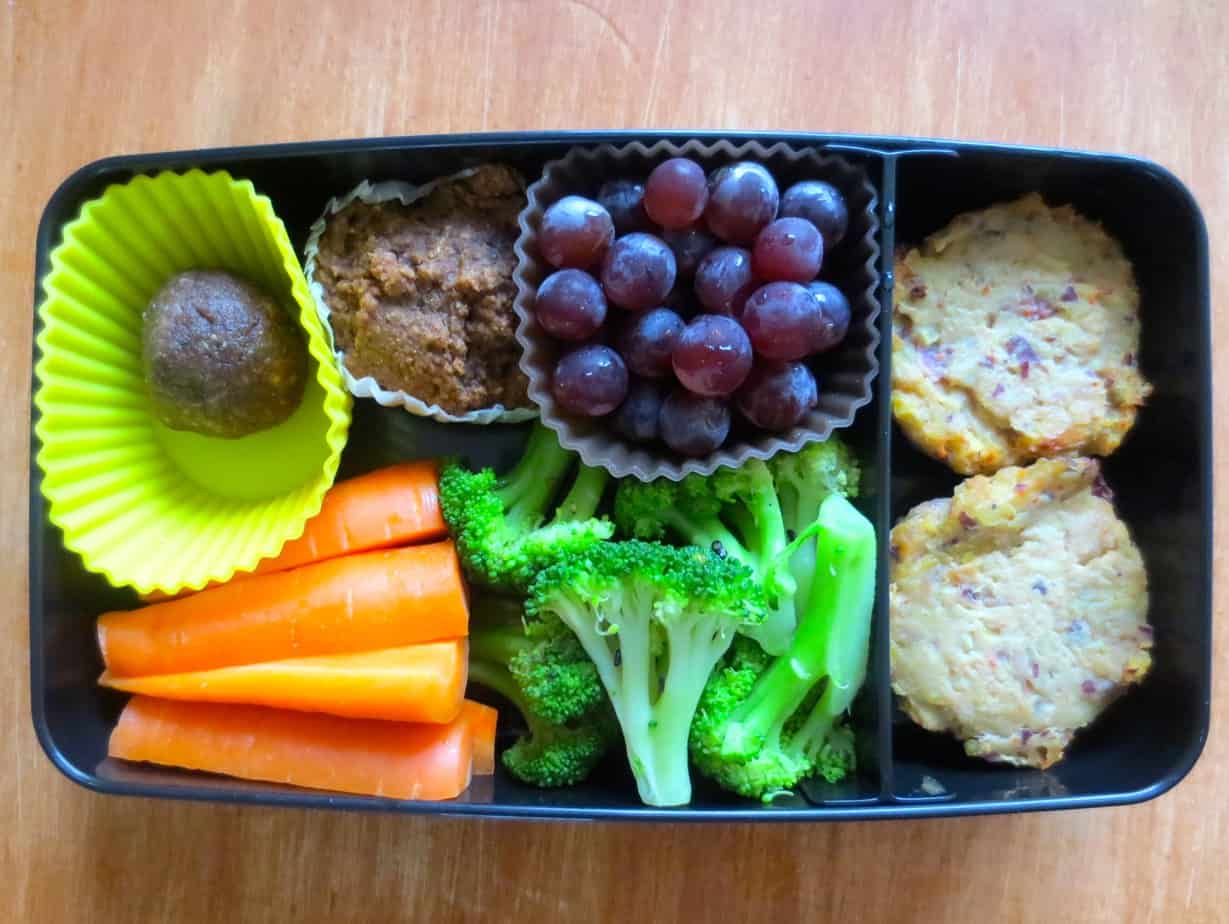 Spicy Tuna Cakes Bento with Steamed Broccoli, Mini Muffin, PB Coconut Bite, Grapes