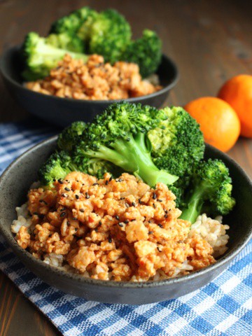 Ground Orange Chicken Brown Rice Bowls with Broccoli | Frugal Nutrition #easydinner #orangechicken #groundchicken #ground turkey