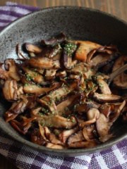 Garlic, Butter, and Soy Sauce Mushrooms | Frugal Nutrition