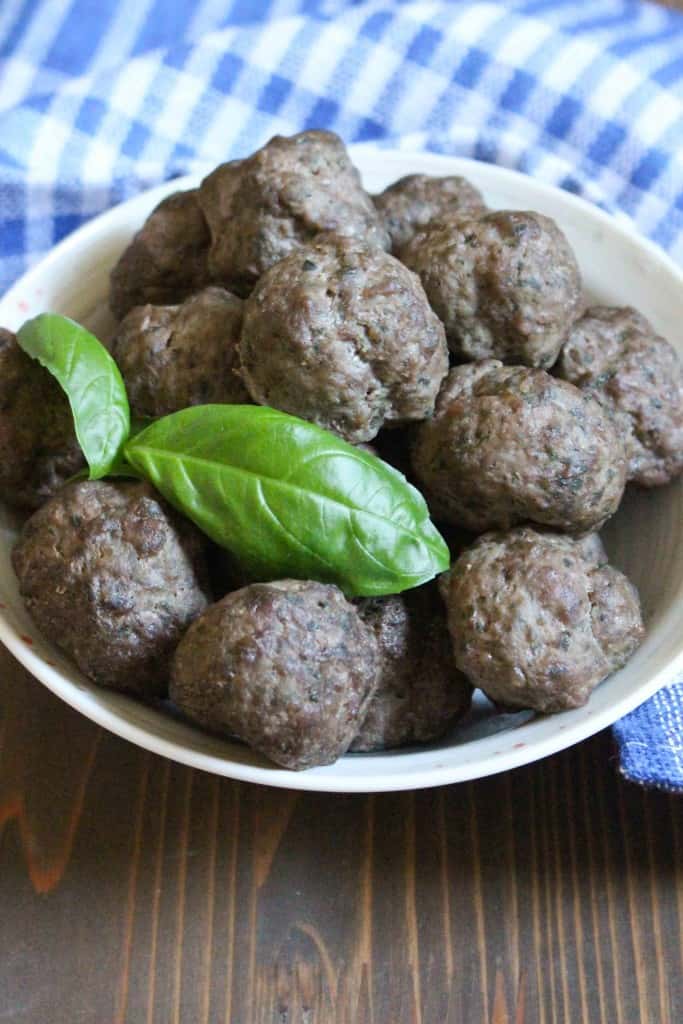 Baked Basil and Garlic Meatballs | Frugal Nutrition #mealplan