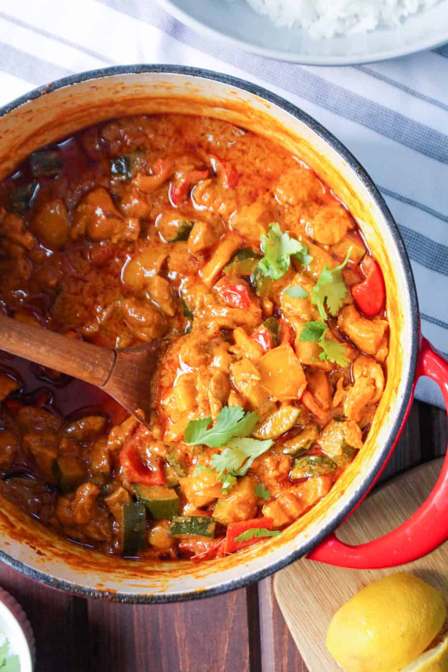 Pot with butter chicken and vegetables