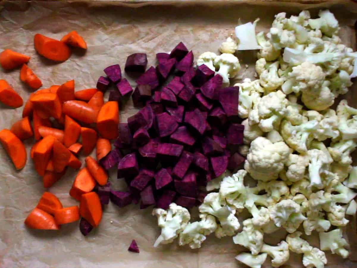 Vegetables cut on a tray.